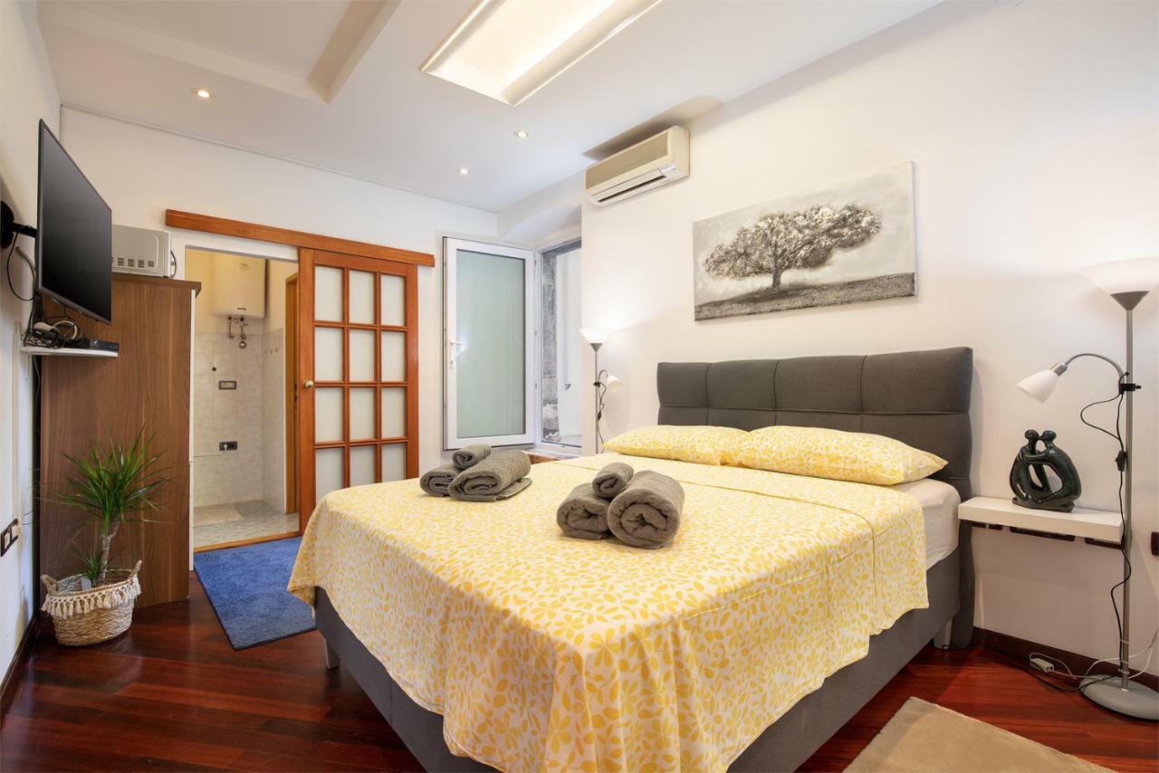 Apartment Ulysses พูลา ภายนอก รูปภาพ