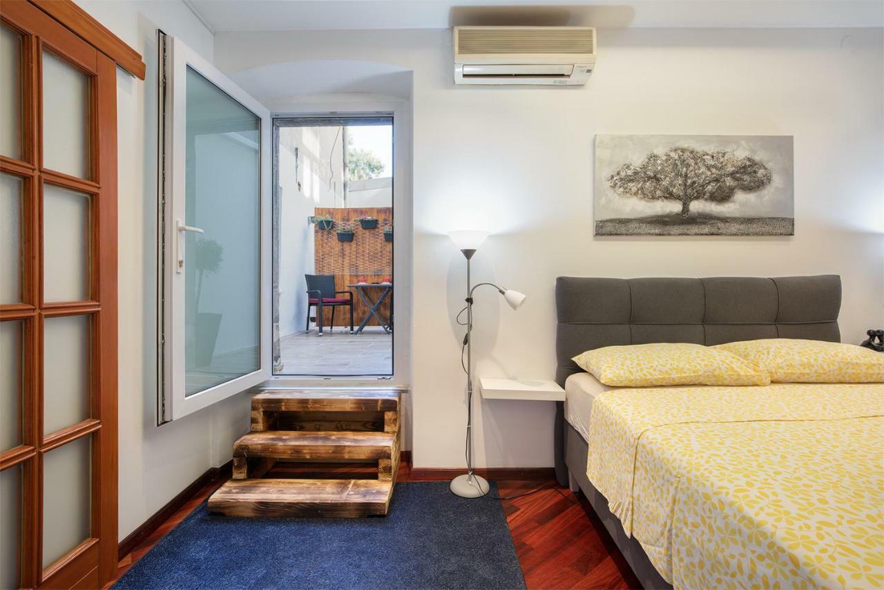 Apartment Ulysses พูลา ภายนอก รูปภาพ